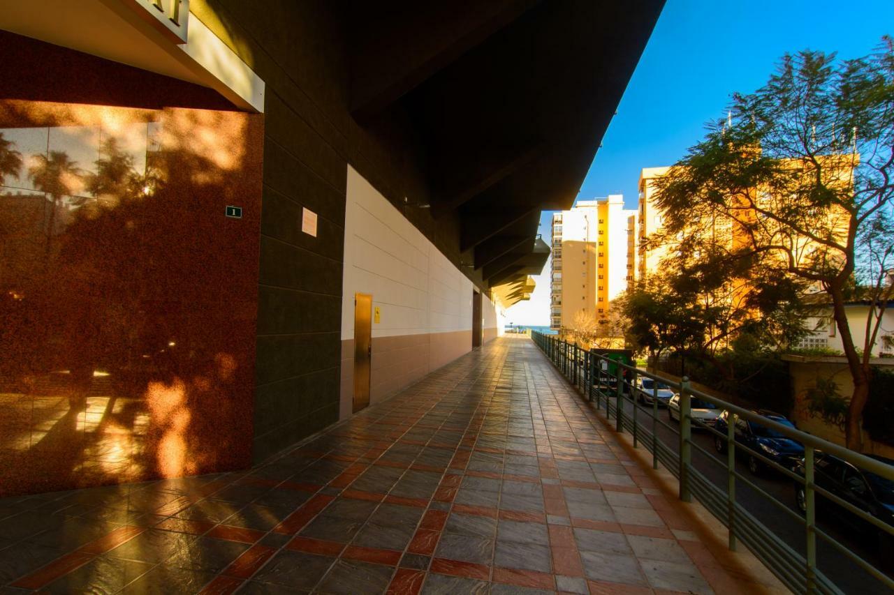 River Playa Beachfront Apartment, Large Terrace Fuengirola Esterno foto