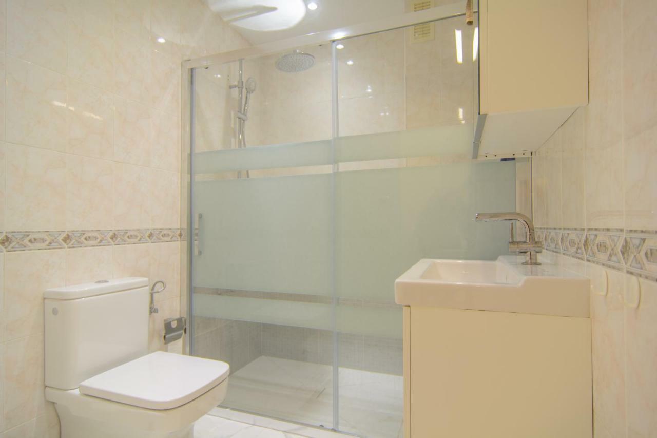 River Playa Beachfront Apartment, Large Terrace Fuengirola Esterno foto