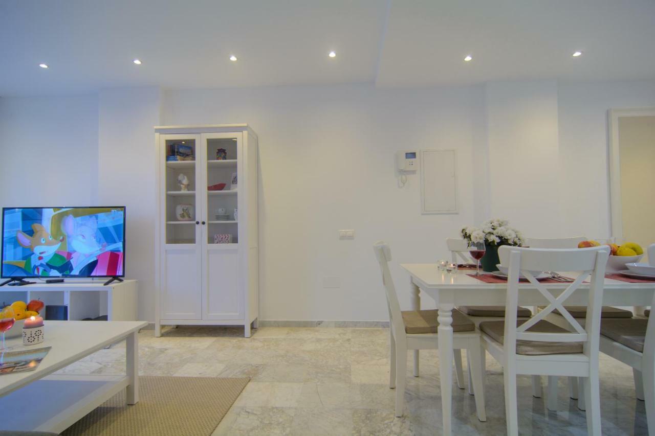 River Playa Beachfront Apartment, Large Terrace Fuengirola Esterno foto